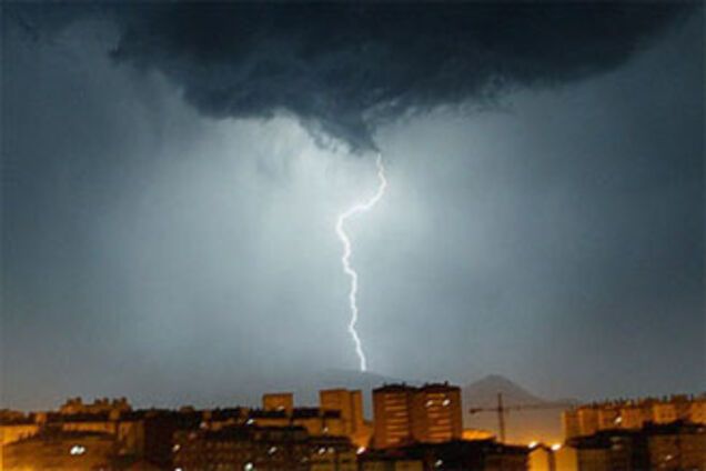 Над Крымом пронесся смерч, разрушены дома и газопровод