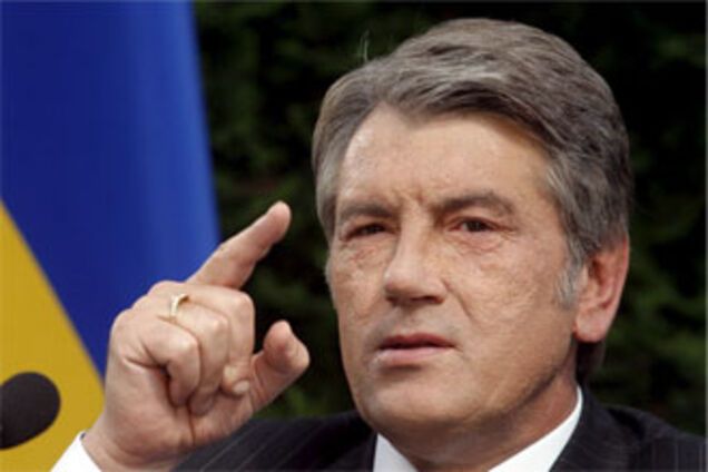 Ющенко продолжает войну за губернаторов с Тимошенко