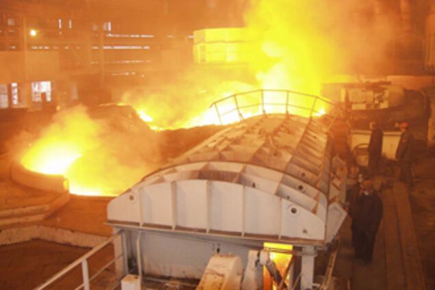 Невідомі розстріляли машину 'Міттал Стіл'