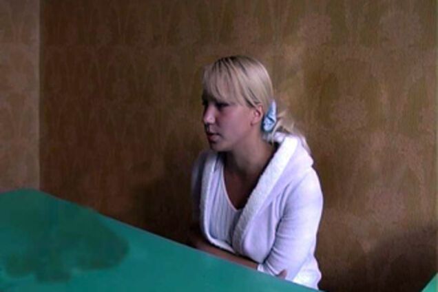 Девушка забила сковородкой 56-летнего ухажера