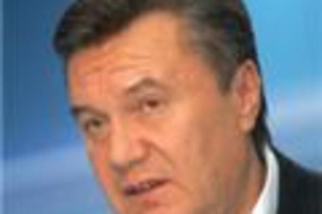 Янукович-журналисту: 'Тебе еще жить... Языком не болтай'