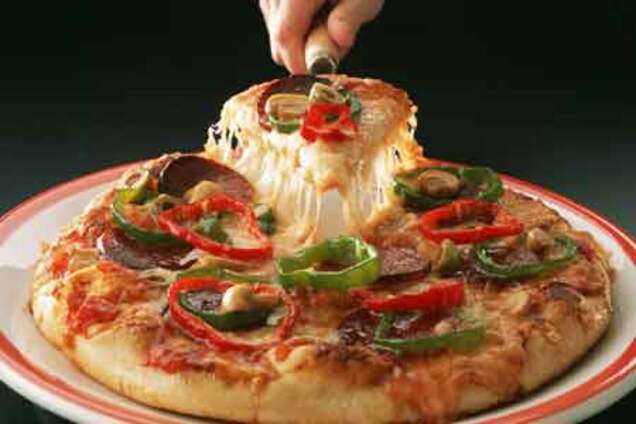 Запустили трехмерную рекламу пиццы
 