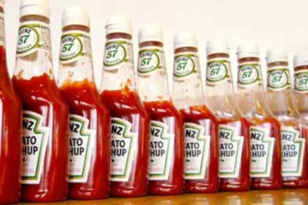 В новых бутылках кетчуп не пристает к стенкам