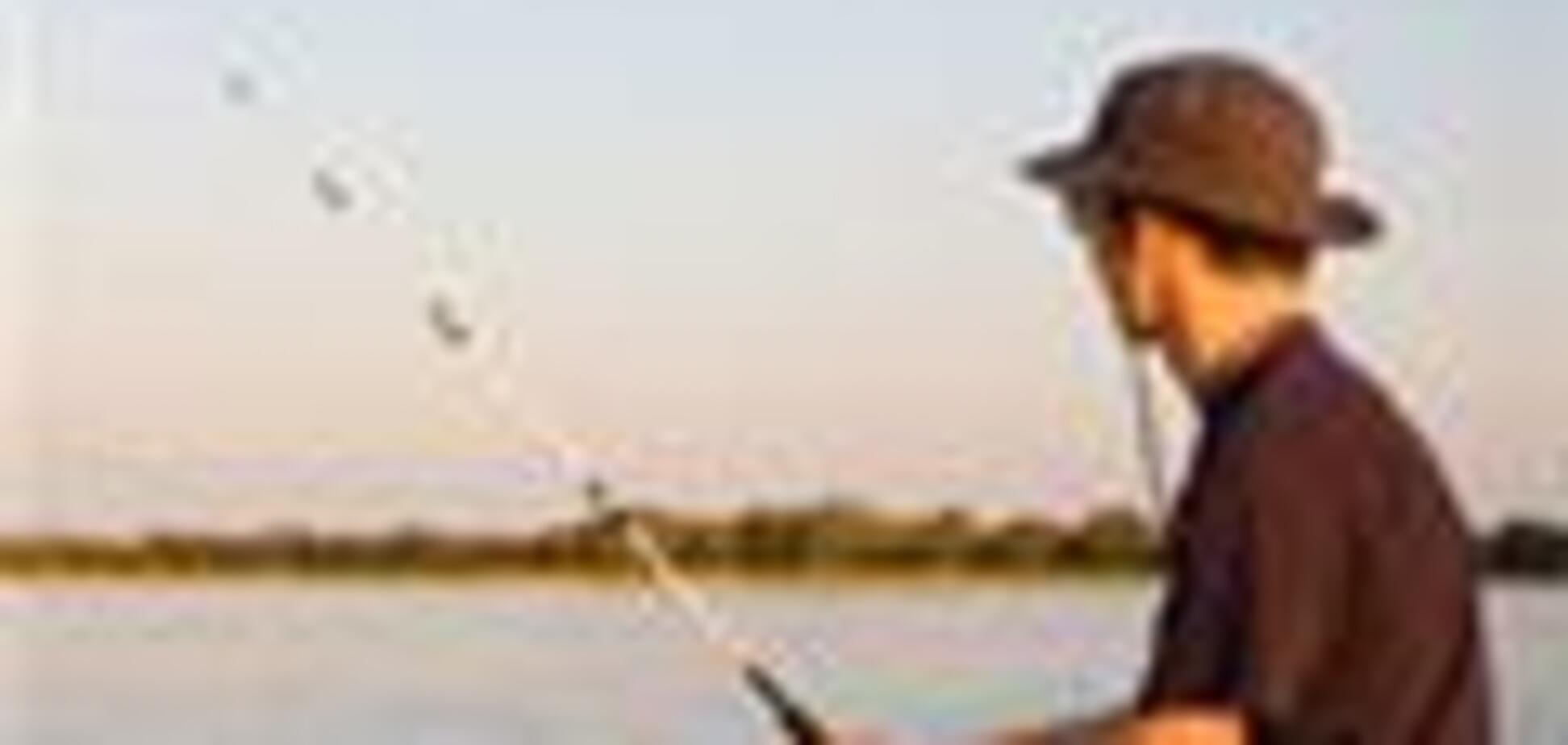 Тонущего рыбака спасла мобилка