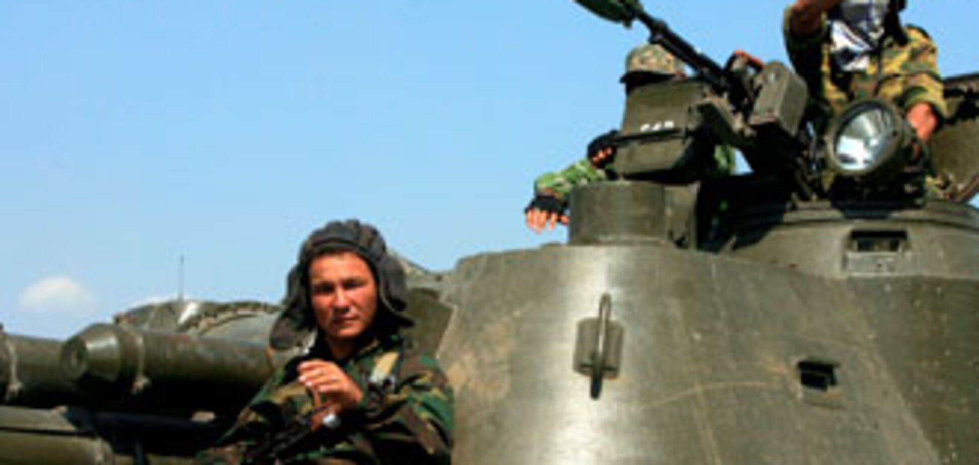 Россия перебрасывает войска на границу с Украиной