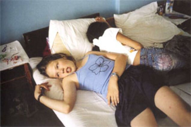 Детей в Артеке развращали и французские фотографы? (ФОТО)