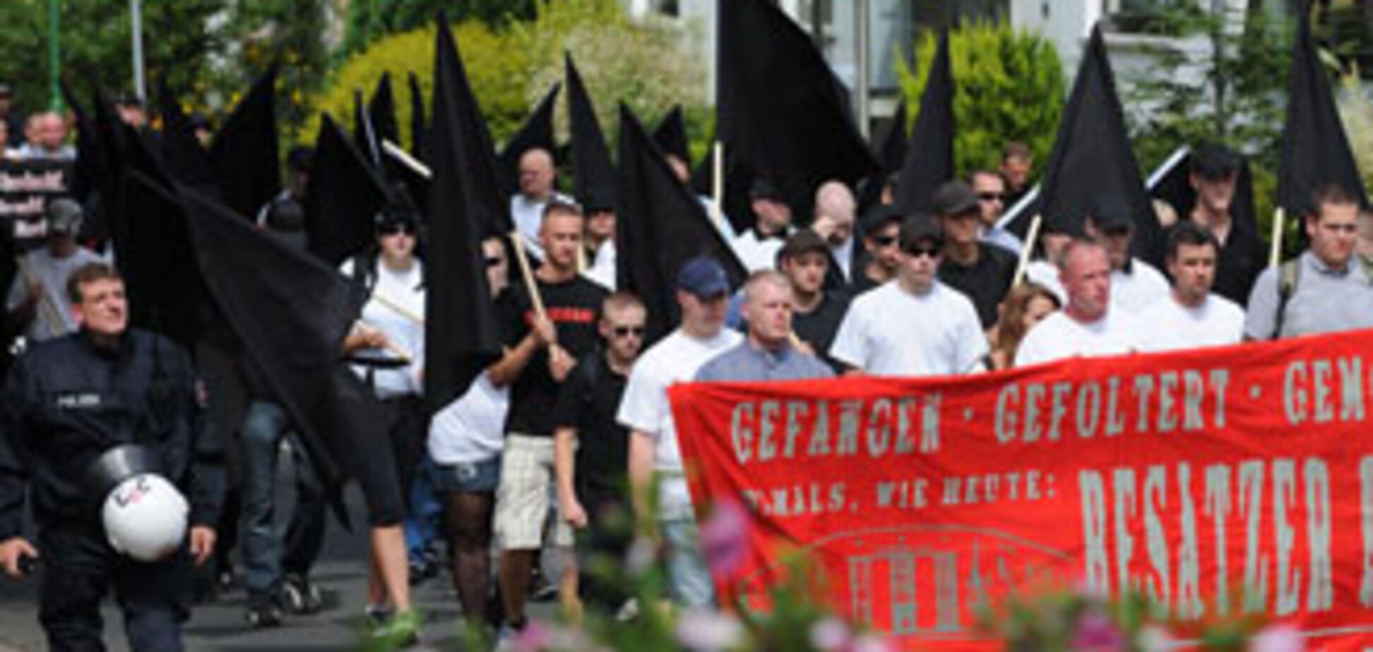 Правоохоронці провели масову облаву на неонацистів