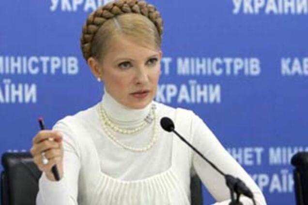 Тимошенко хотят лишить зарплаты и кортежа
