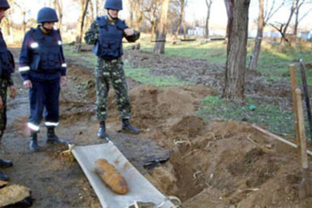В селе 'Звезда' обнаружили 100-килограммовую авиабомбу