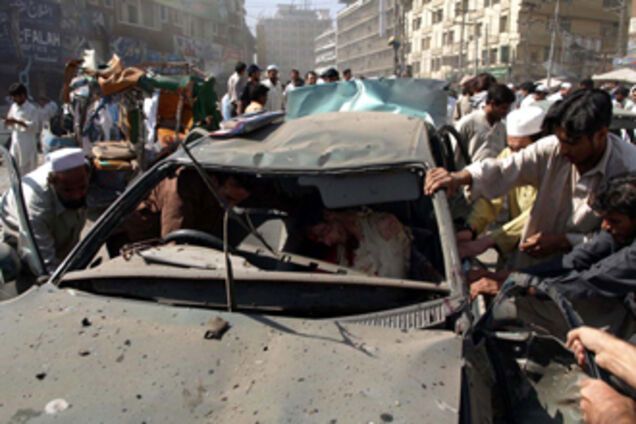 Крупний теракт у Пакистані: понад 40 загиблих (ФОТО)