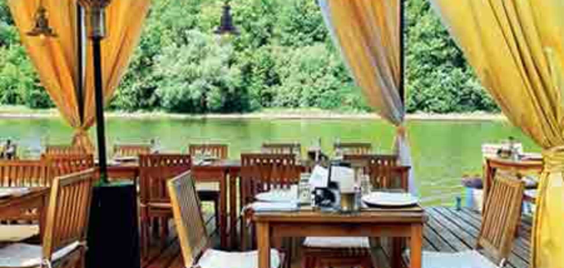 По Днепру будет плавать бразильский ресторан