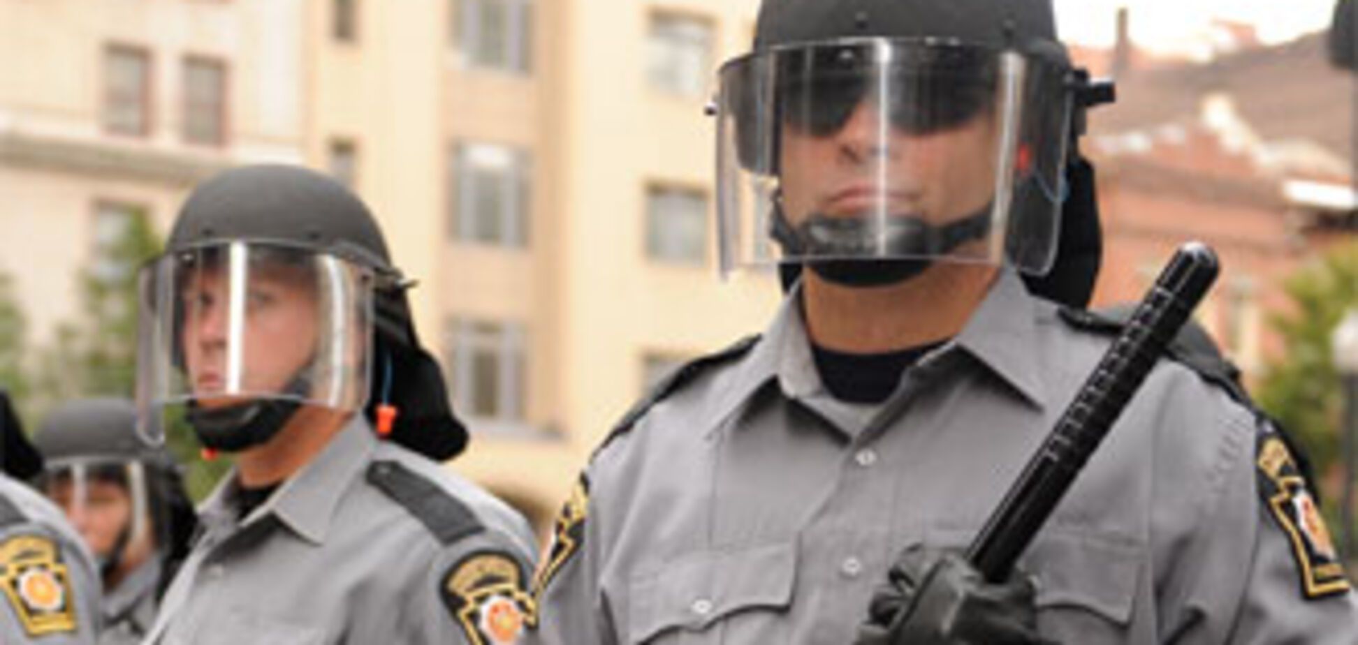 Полицейский успокоил 10-летнюю девочку электрошоком