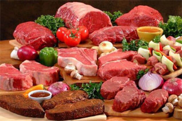 Украинцы перестали покупать мясо и колбасу
