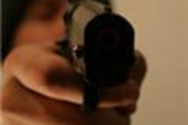 Грабитель пытался отобрать автомобиль у сотрудника милиции