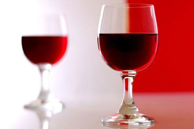 Ученые: 'Умеренный алкоголизм' спасает от инфарктов