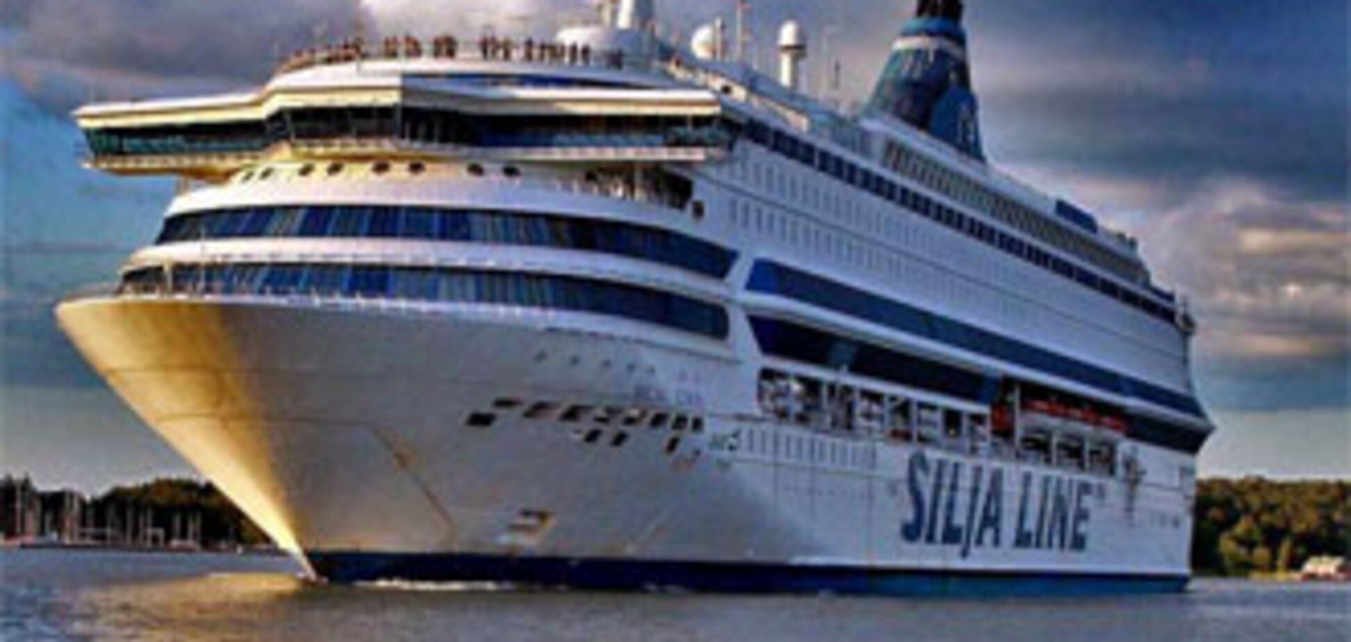 В Балтийском море потерял управление круизный паром