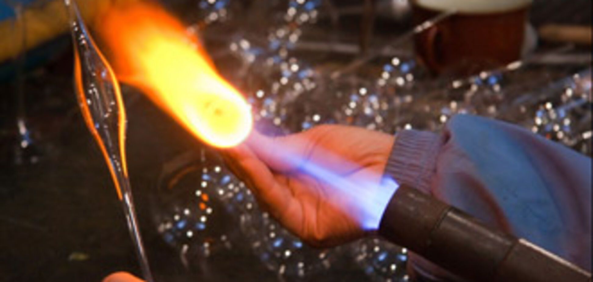 Как делают елочные игрушки (ФОТО)