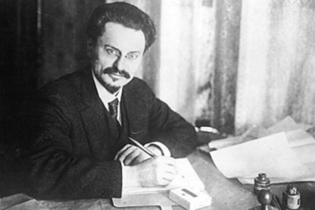 На Кировоградщине установят памятник Троцкому