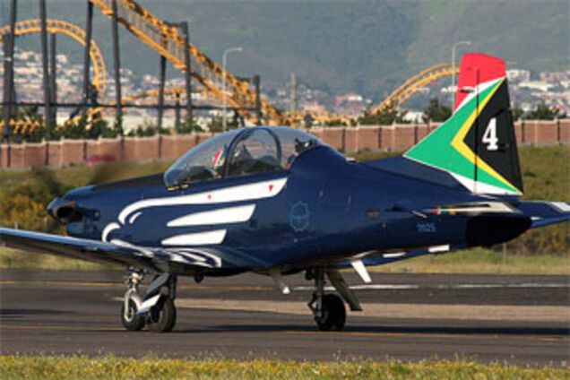 Під час авіашоу пасажир катапультувався з літака