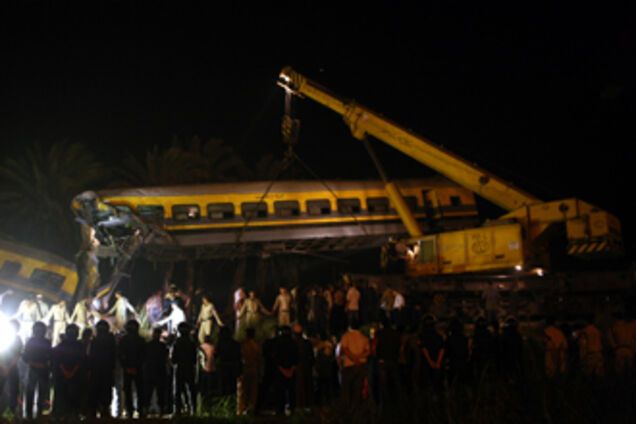 В Пакистане столкнулись поезда, 12 человек погибли