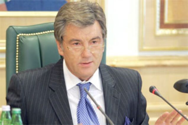 Ющенко ввел главного санврача и министра в СНБО