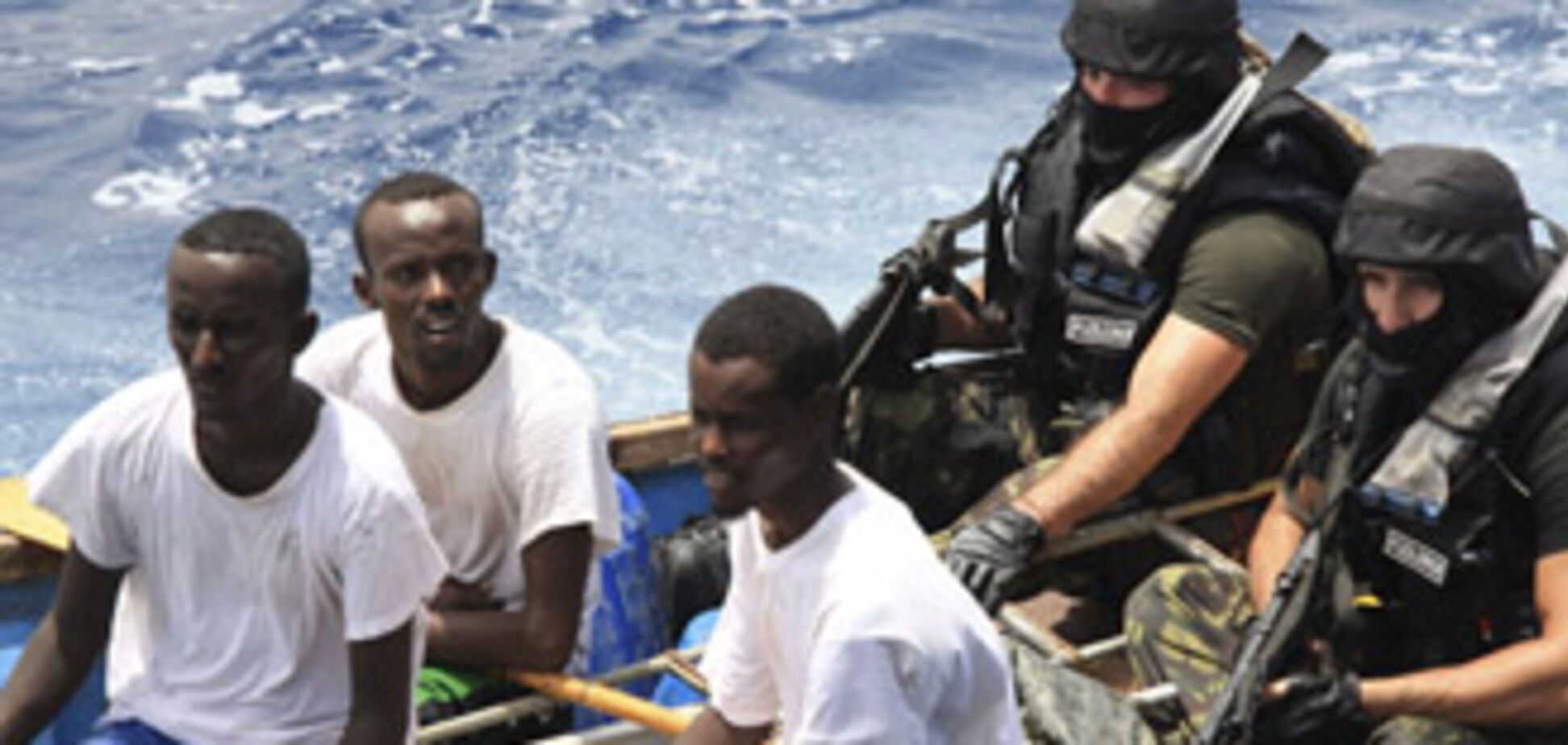 Пираты требуют за моряков 'Арианы' уже $6 млн