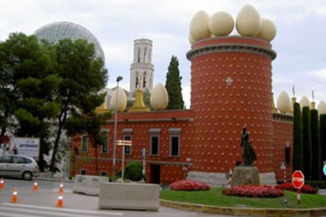 ТОП-20 найбільш незвичайних будинків у світі. ФОТО