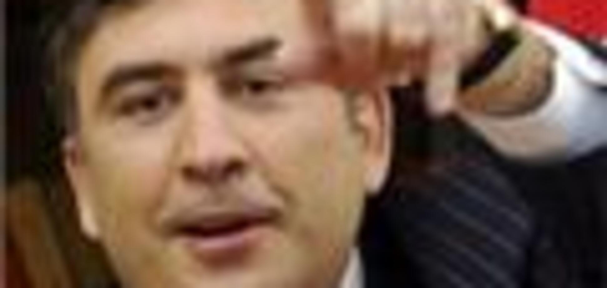 Саакашвили готов восстановить авиаперелеты Грузия-РФ