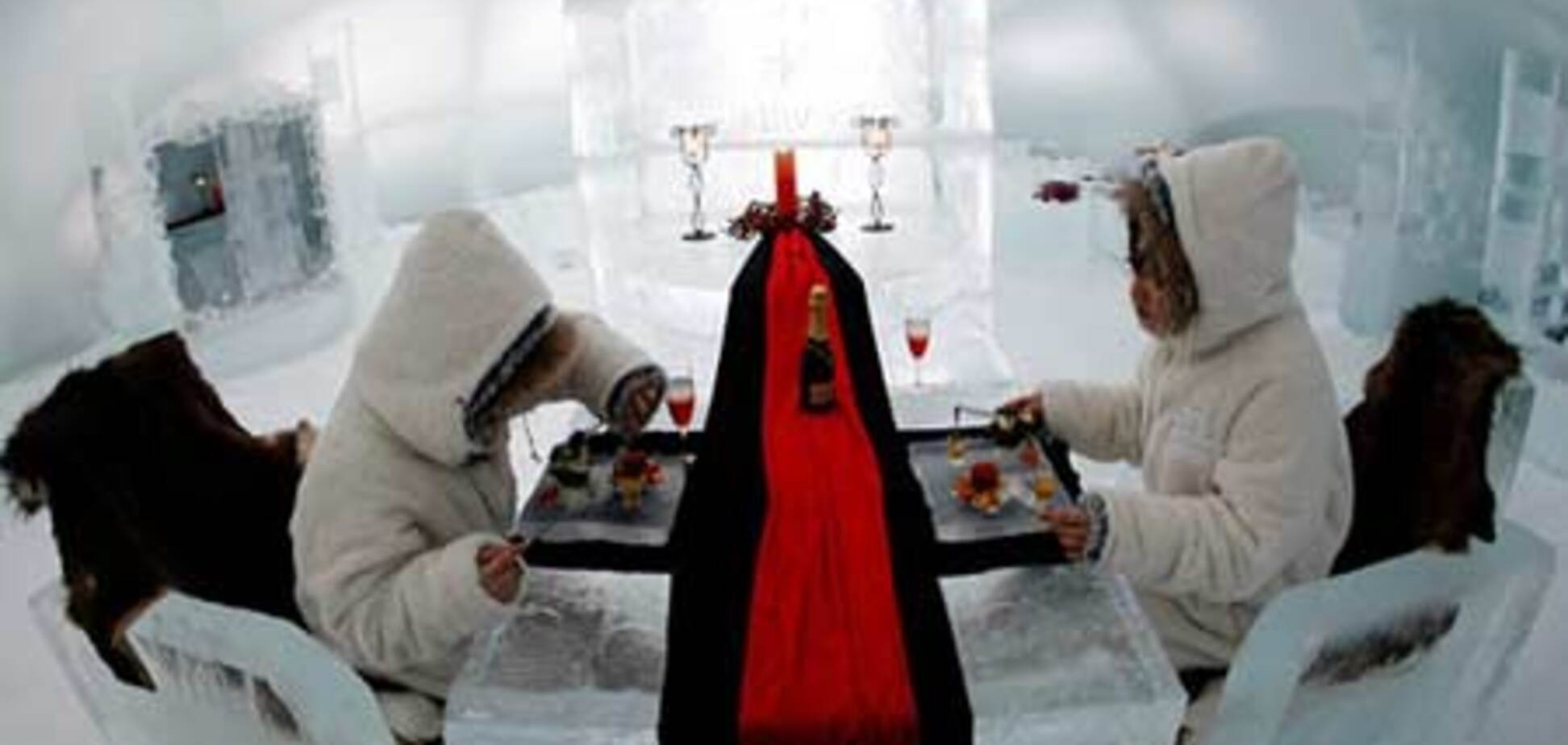 Отель из снега и льда уже ждет своих посетителей