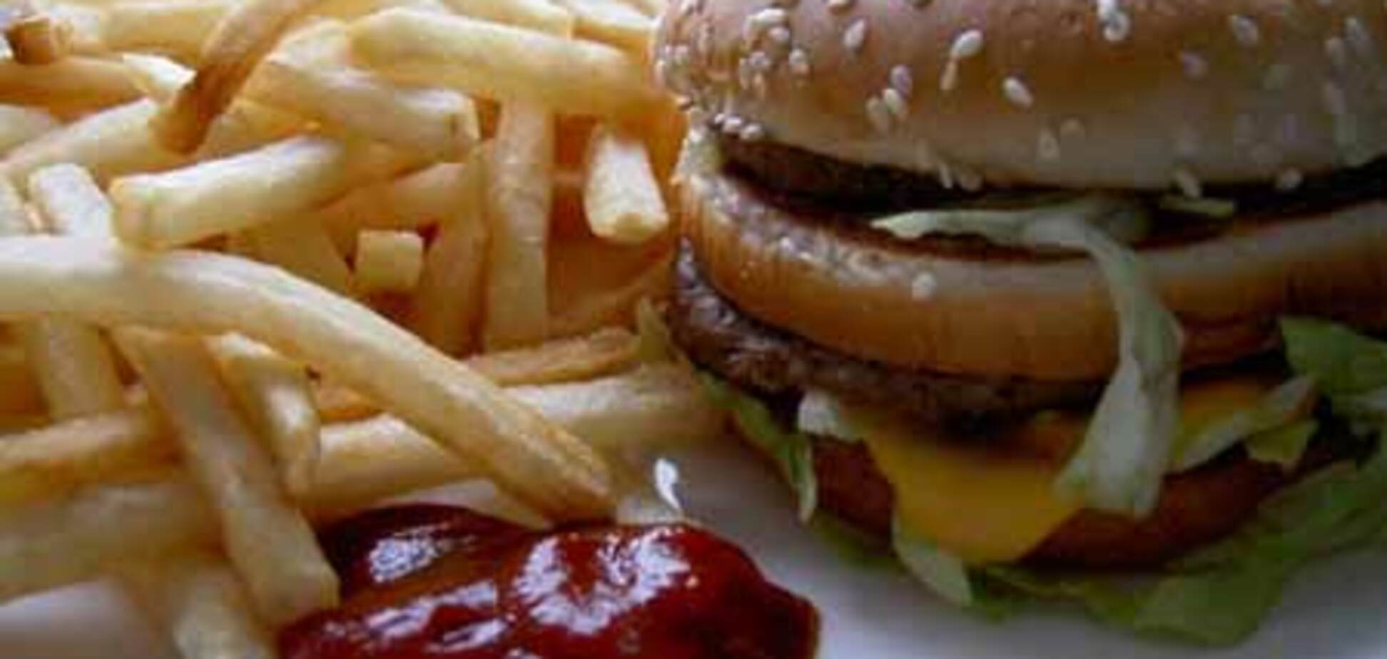 Петербургские студенты уничтожили фаст-фуд