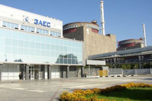 Запорожскую АЭС ночью отключили от энергосети
