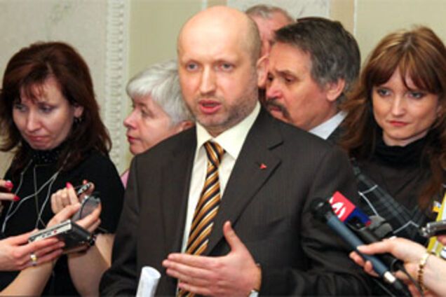 Членов правительства не позвали на СНБО