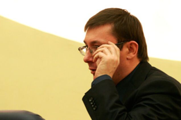 Луценко обещает не таскать Ющенко по судам