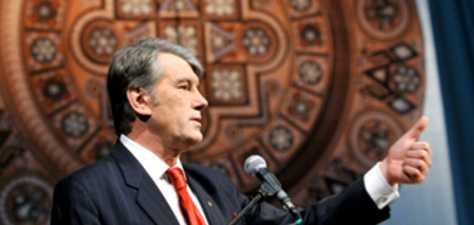 Ющенко: Тимошенко – Эллочка-людоедка