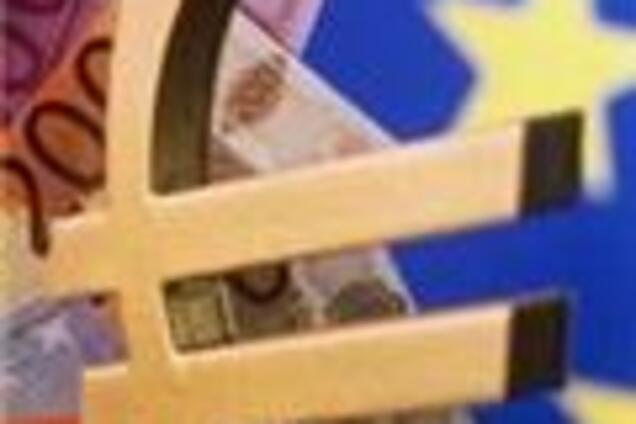 Доллар и евро продолжают дешеветь