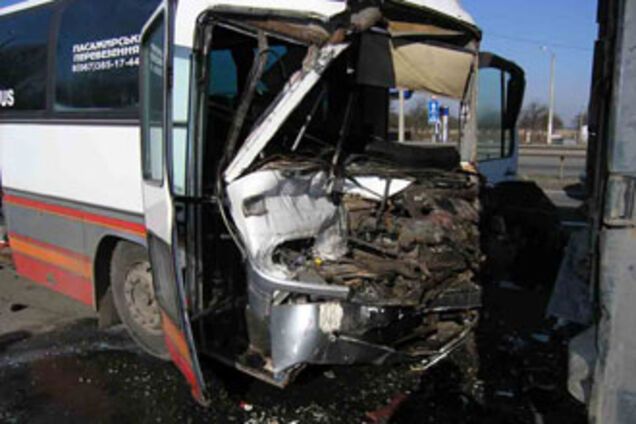 Від аварії в Києві постраждало 9 осіб