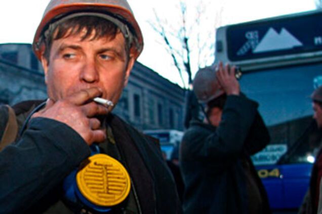 Шахтеров поддержало больше депутатов, чем зарегистрировалось