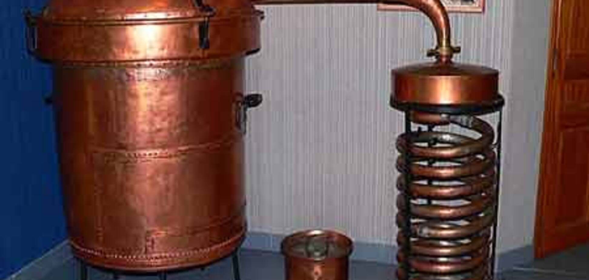 В Украине появятся памятники самогонным аппаратам