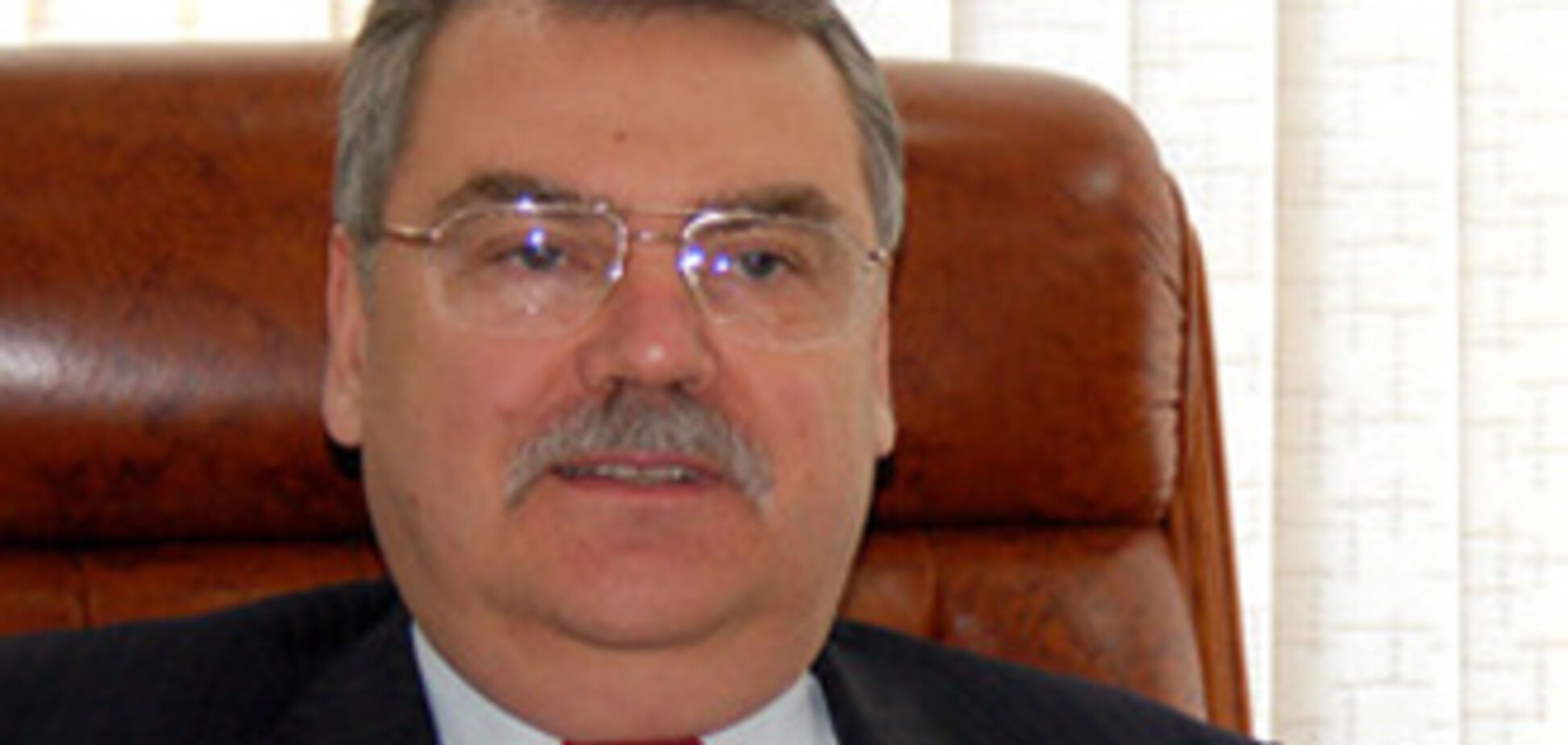 П'яний український посол став винуватцем ДТП