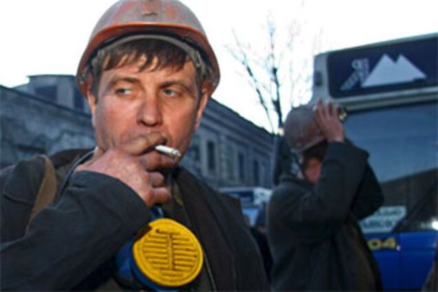 Рада на три года запретила шахтам банкротство