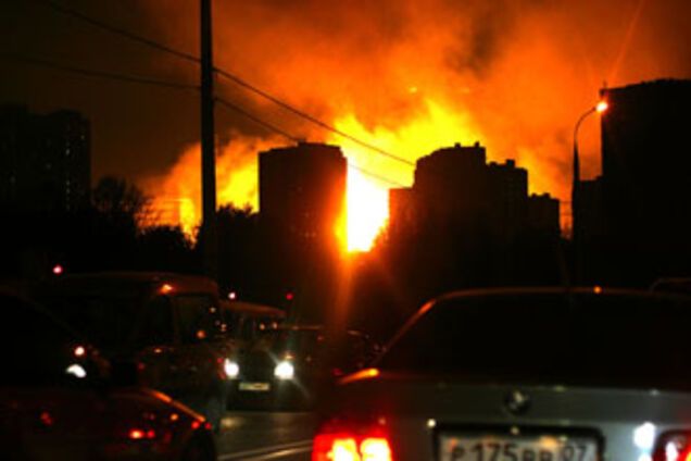 Во Львове горит жилой дом