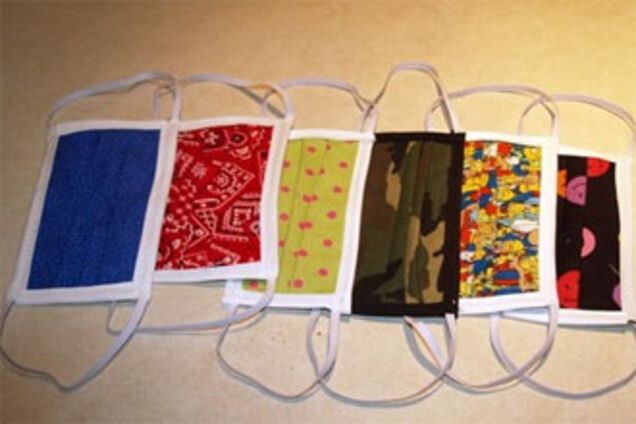 Кандидати в президенти незаконно агітували масками