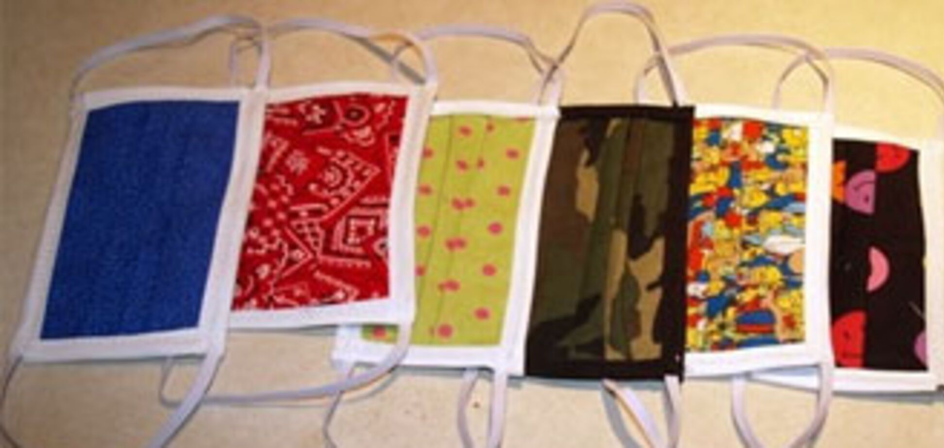 Кандидати в президенти незаконно агітували масками