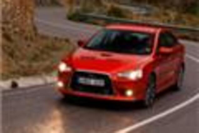 Mitsubishi Motors создает праздничное настроение!