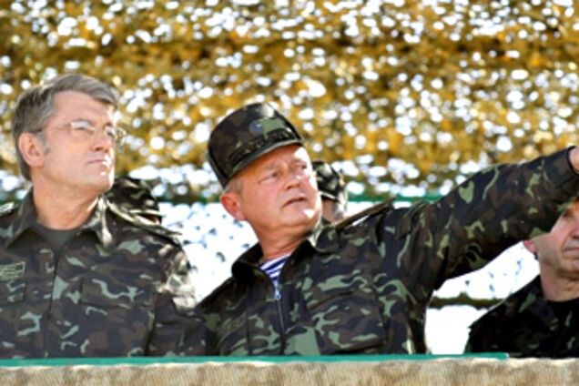 Гриценко: Ющенко и Тимошенко ничего не смыслят в делах армии