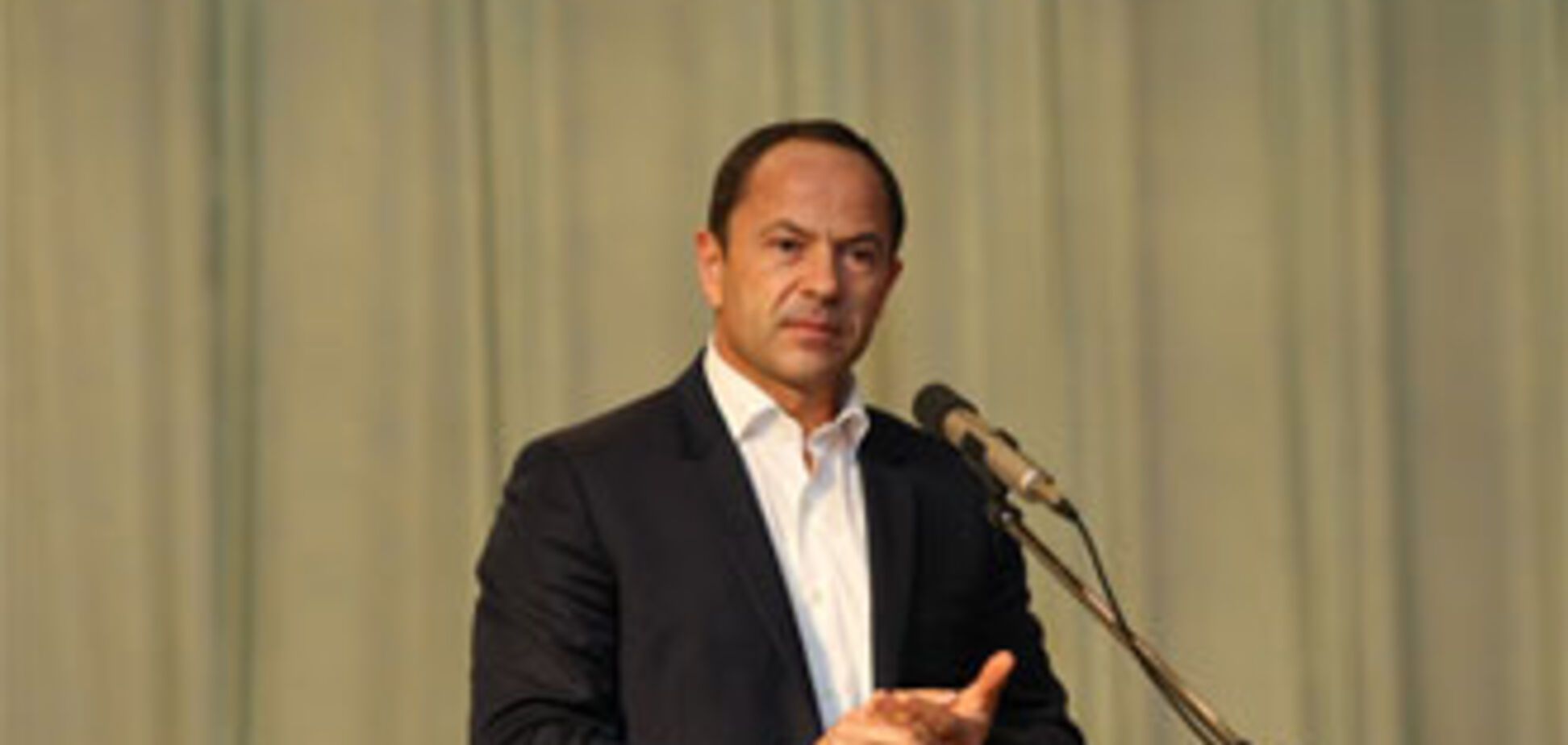 Тигипко: Тимошенко управляет бюджетом в ручном режиме