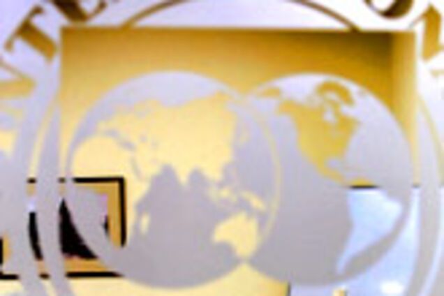 ПР: Тимошенко продала валютні резерви України МВФ