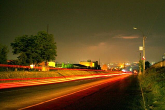 Черновецкий приказал чинить дороги только по ночам