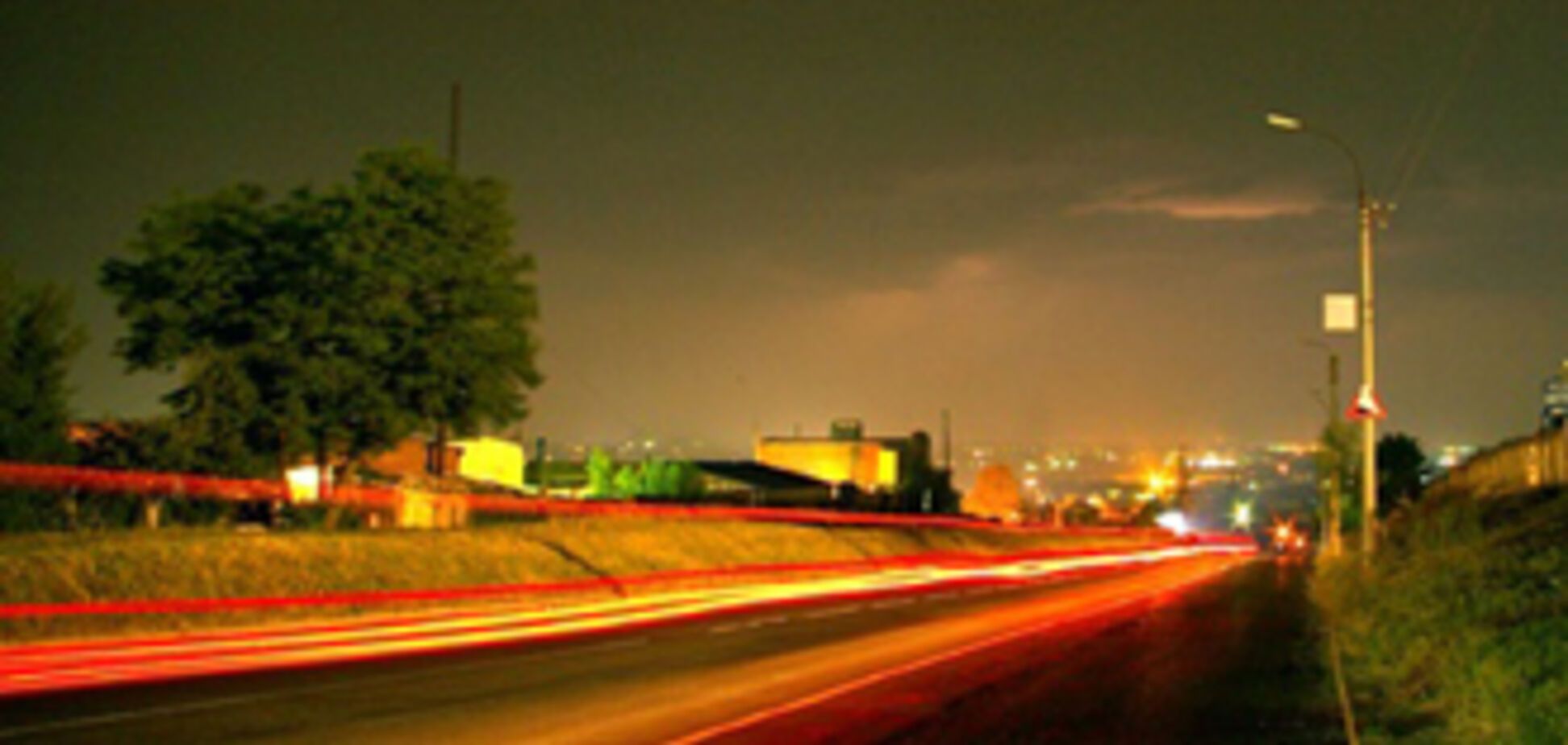 Черновецкий приказал чинить дороги только по ночам