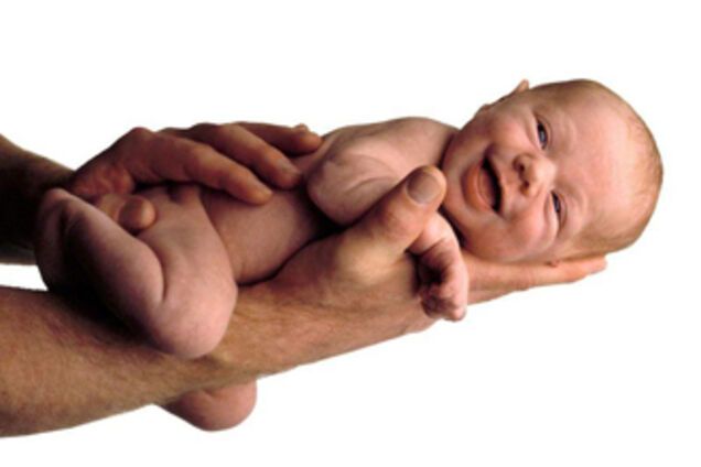 В Україні як і раніше народжується більше хлопчиків, ніж дівчаток